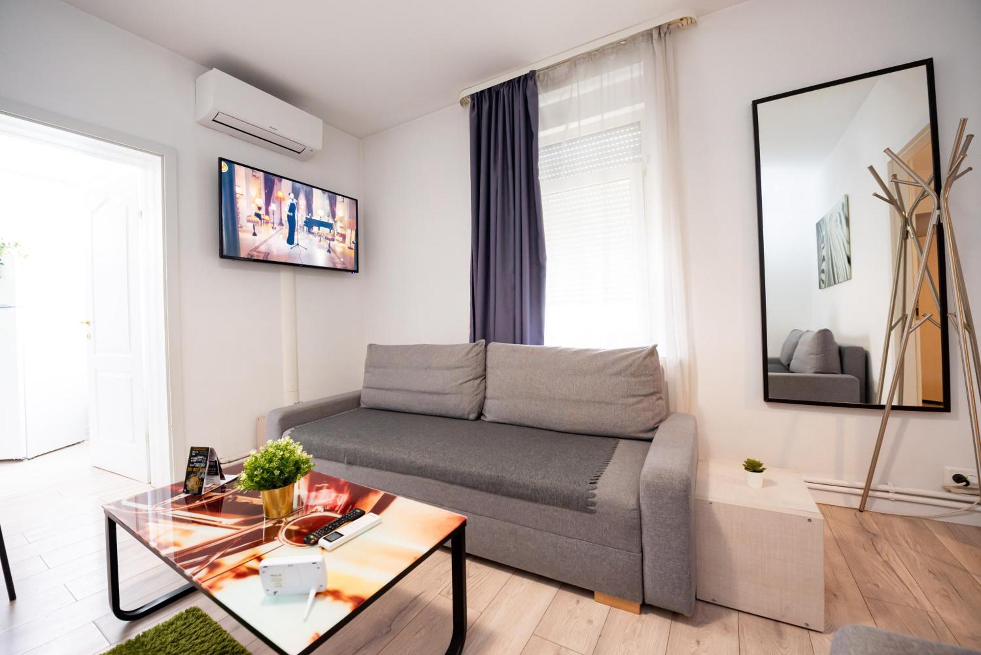 Ideal Center Apartment *